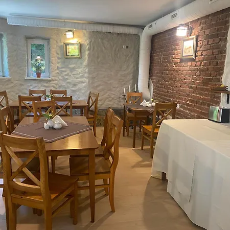 Mimoza Bed & Breakfast 2*