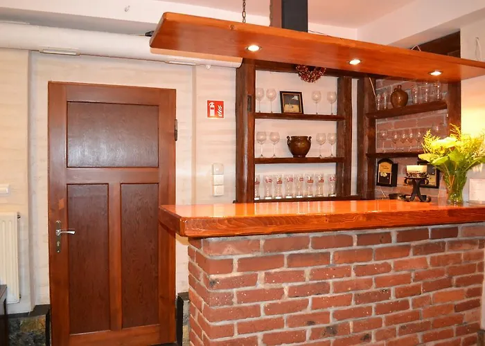 鹏斯吉纳特米默兹酒店 Świeradów-Zdrój