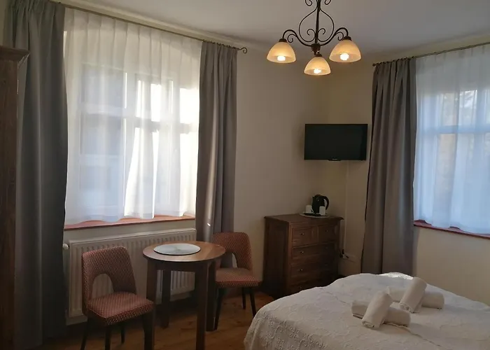 鹏斯吉纳特米默兹酒店 住宿加早餐酒店 Świeradów-Zdrój