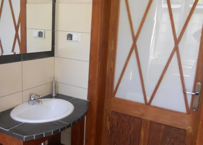 鹏斯吉纳特米默兹酒店 住宿加早餐酒店