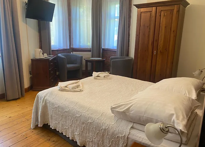 鹏斯吉纳特米默兹酒店 Świeradów-Zdrój